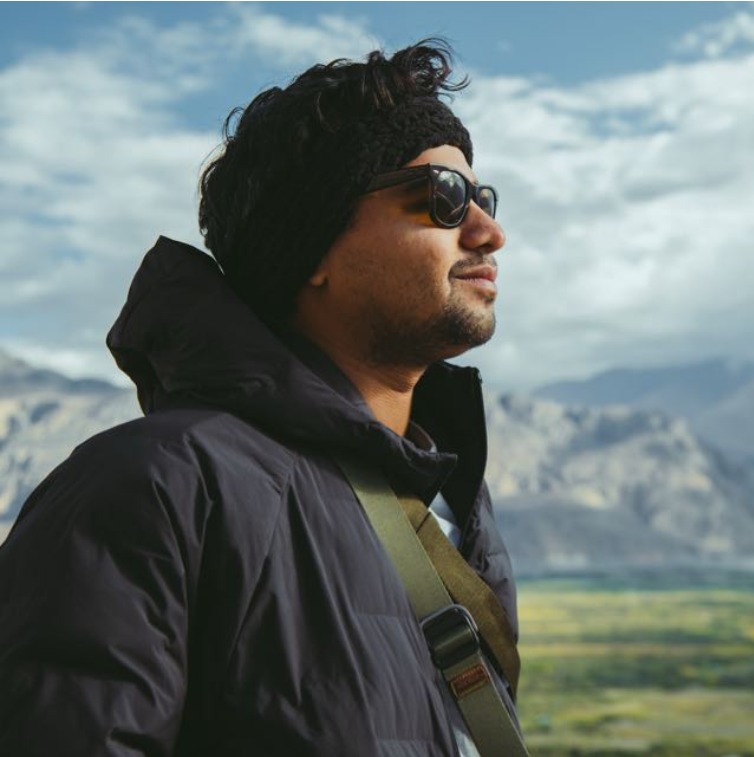 Shubham, on set